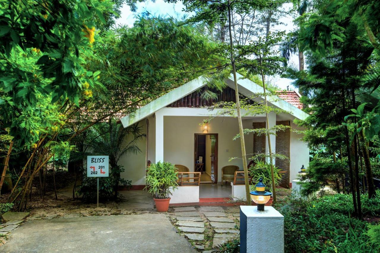 Gokulam Grand Resort & Spa, Coorg Kushālnagar Exterior photo