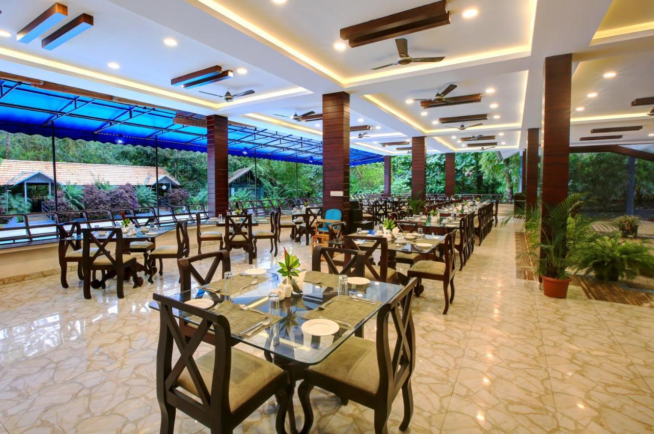 Gokulam Grand Resort & Spa, Coorg Kushālnagar Exterior photo