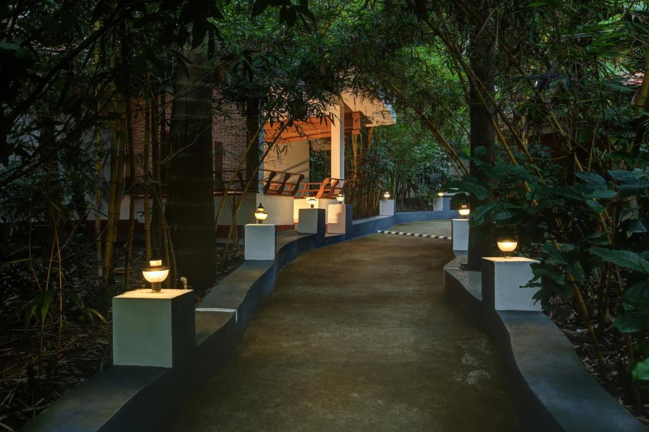 Gokulam Grand Resort & Spa, Coorg Kushālnagar Exterior photo