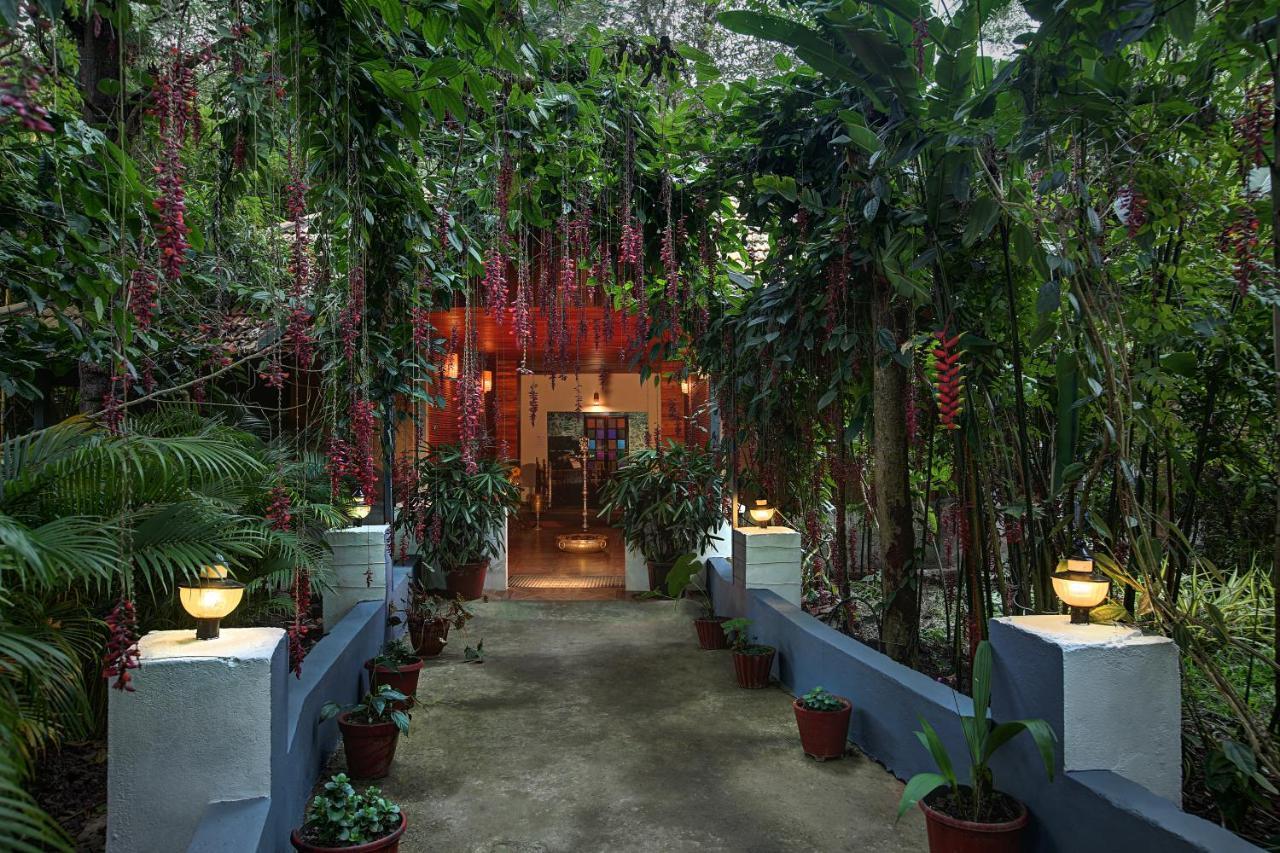 Gokulam Grand Resort & Spa, Coorg Kushālnagar Exterior photo