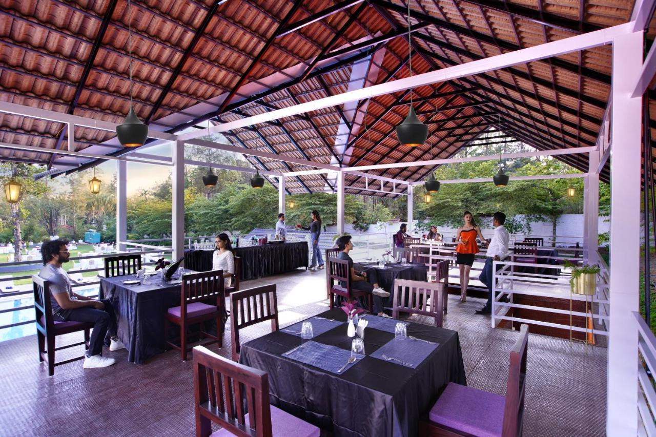 Gokulam Grand Resort & Spa, Coorg Kushālnagar Exterior photo