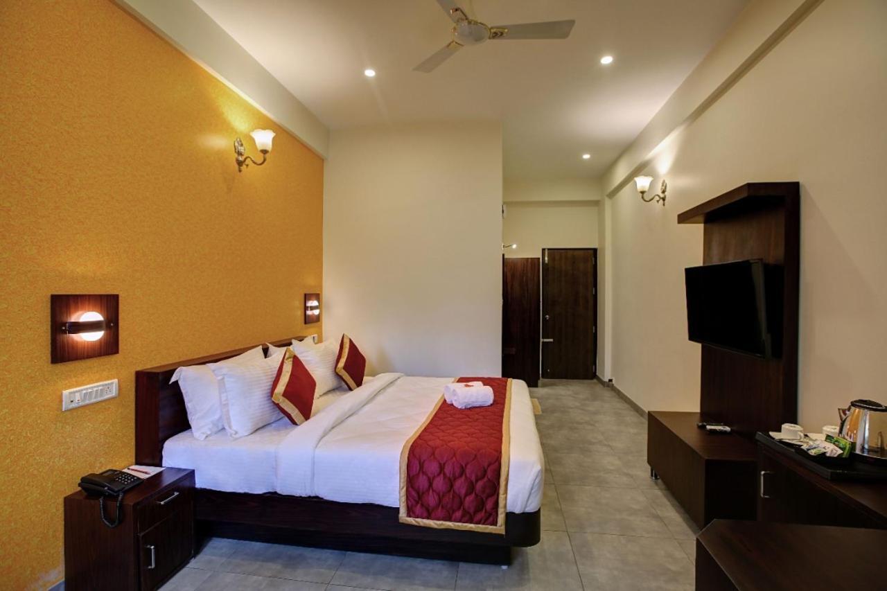 Gokulam Grand Resort & Spa, Coorg Kushālnagar Exterior photo