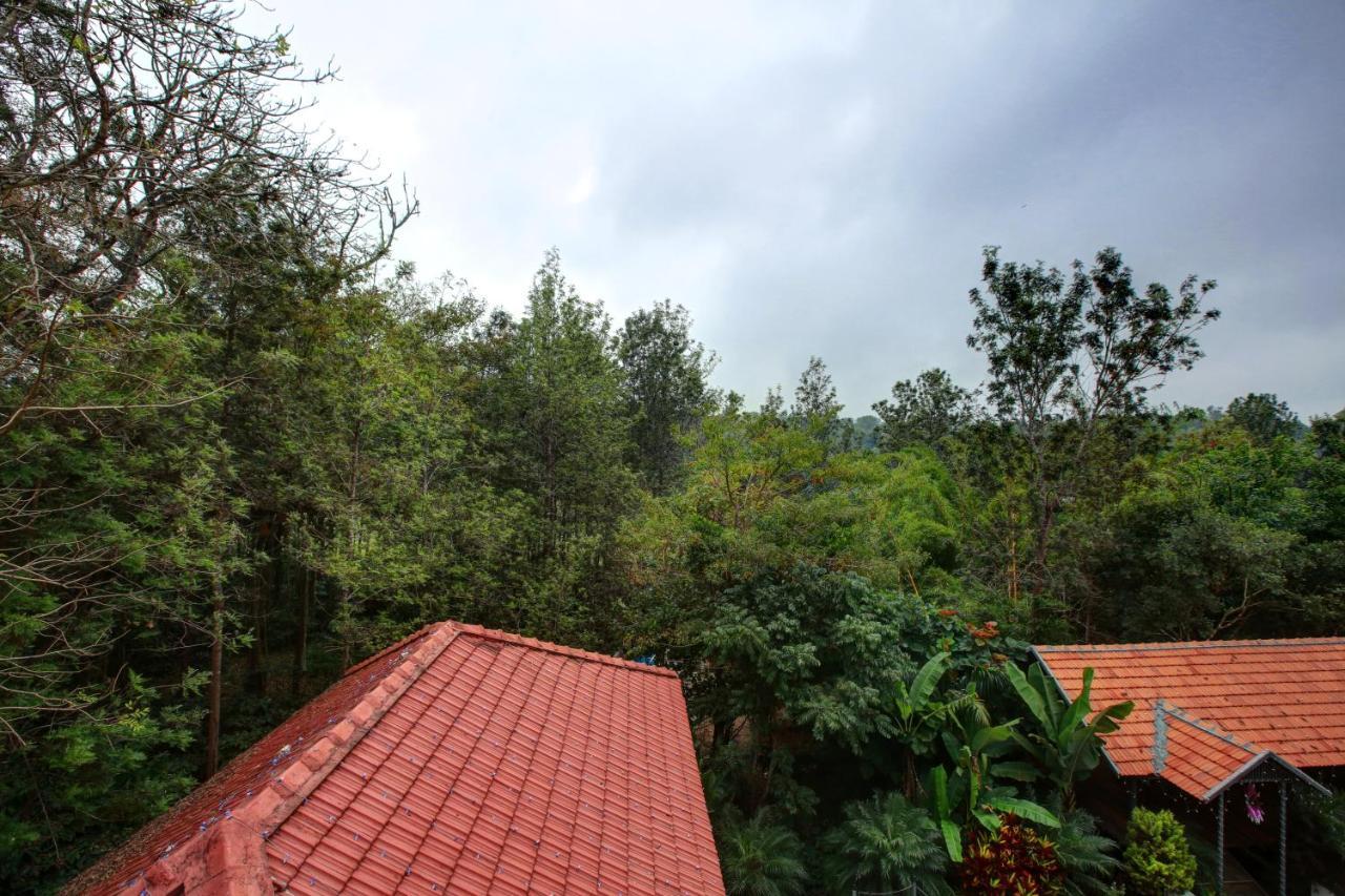 Gokulam Grand Resort & Spa, Coorg Kushālnagar Exterior photo