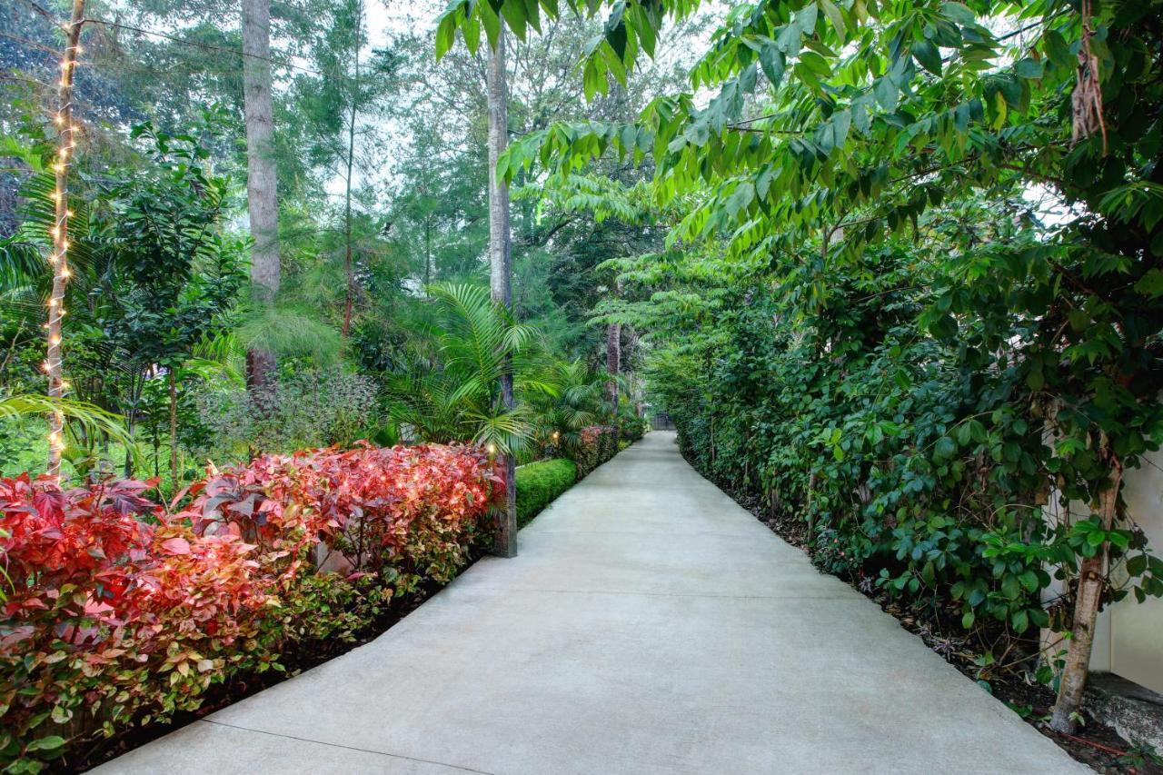 Gokulam Grand Resort & Spa, Coorg Kushālnagar Exterior photo